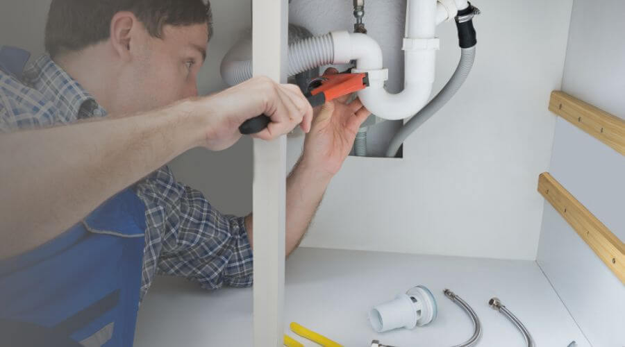 Expert burst pipe repair services in Klondike, TX